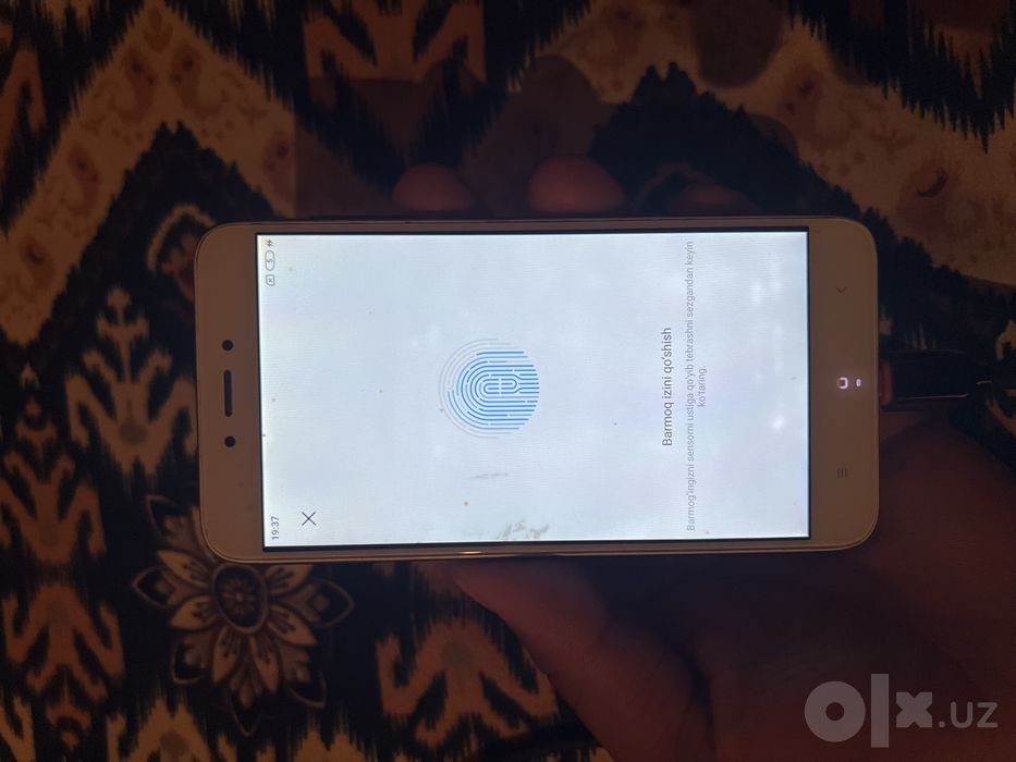 redmi 4x 16 tali holati yaxshi aybi yoq