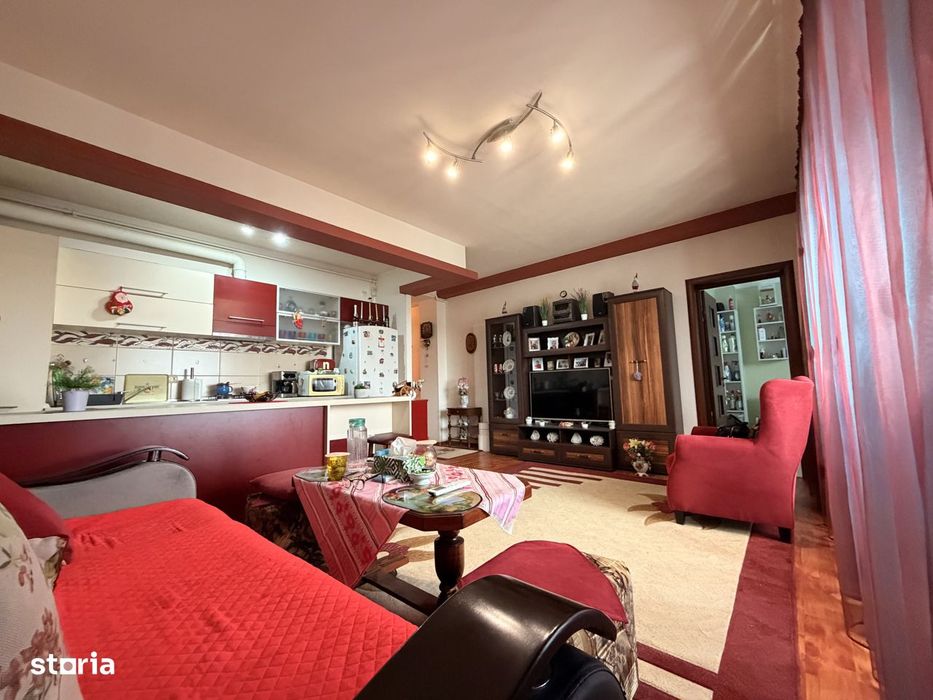 Apartament 2 camere, decomandat, 50 mp utili, etaj 2, loc de parcare -