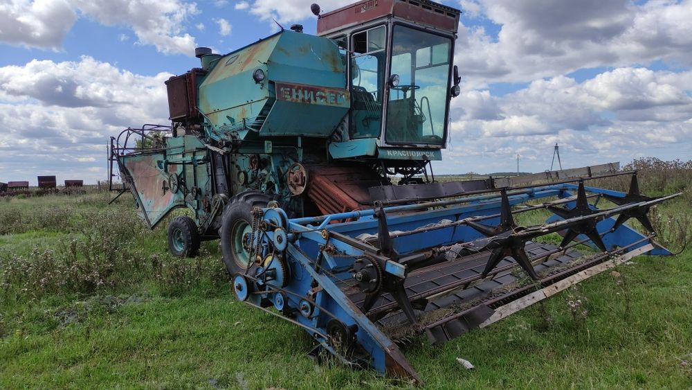 Продам комбайн со свальной жадкой Шумахер