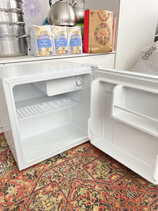 Продам Холодильник Мини Бар