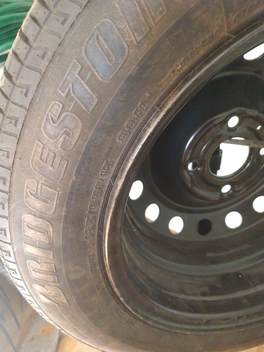 Единична гума с джанта