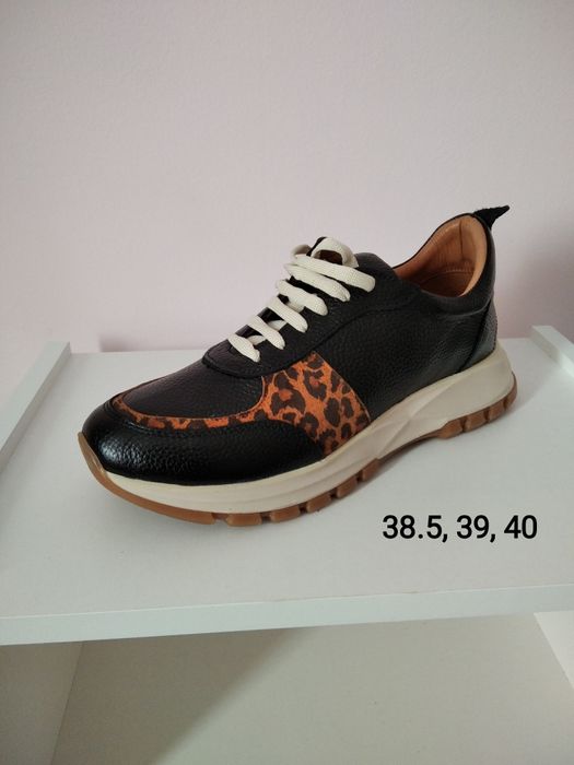 Кожаные кроссовки Турция