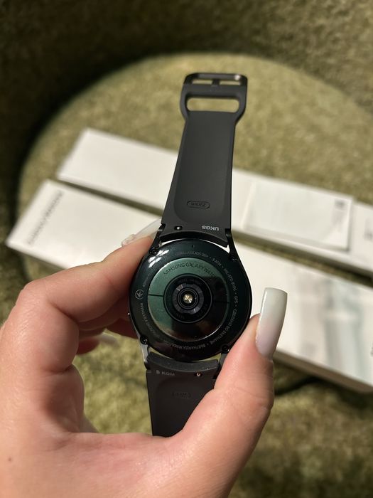 Часы sumsung galaxy watch 4, 40mm