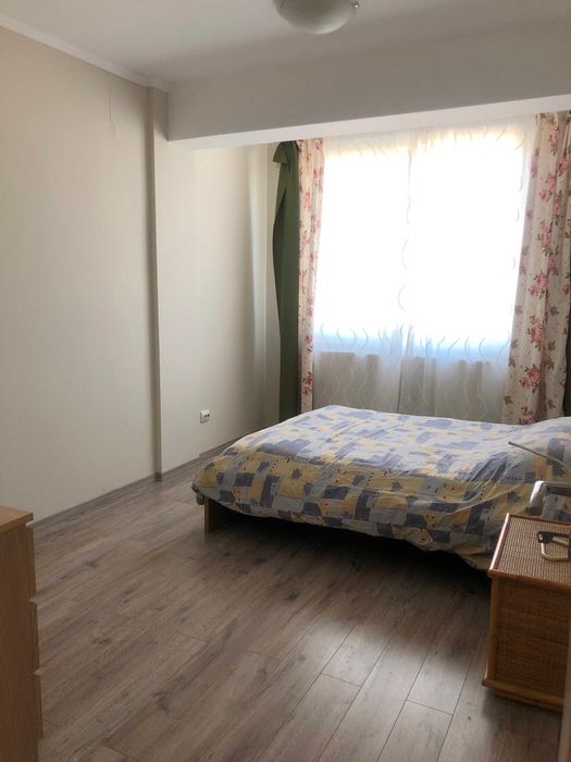 OPORTUNITATE! Apartament 4 camere, 2 etaje, 2 LOCURI PARCARE