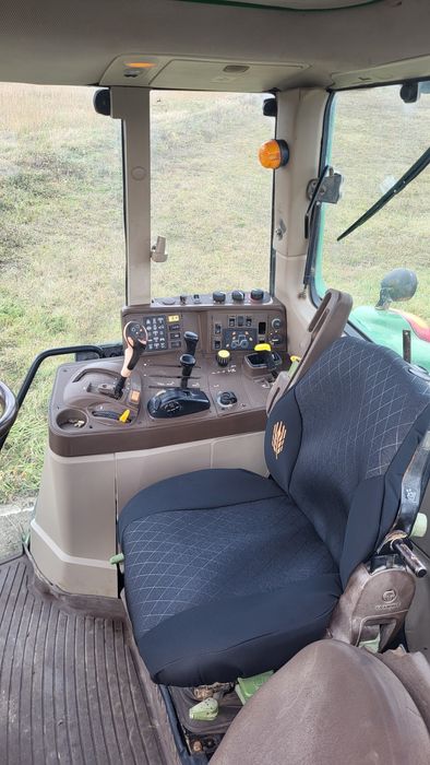 Tractor john deere 6520