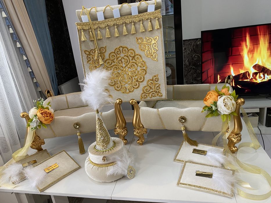 Тойбастар корзины сәукеле