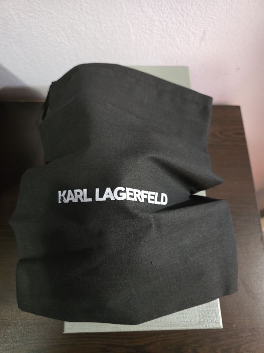 Продавам маркови чехли - Dsqared2, Karl Lagerfeld, Burberry,Balenciaga