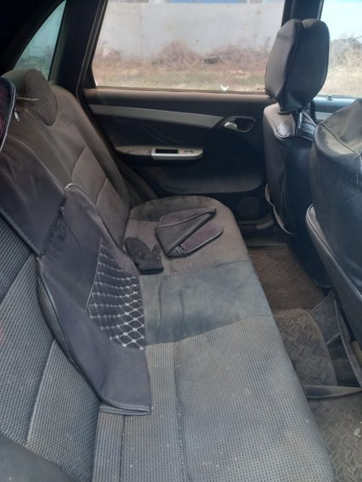 Продам срочна машину