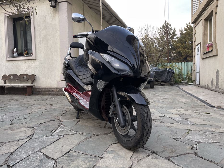 Продам максискутер хонда форза