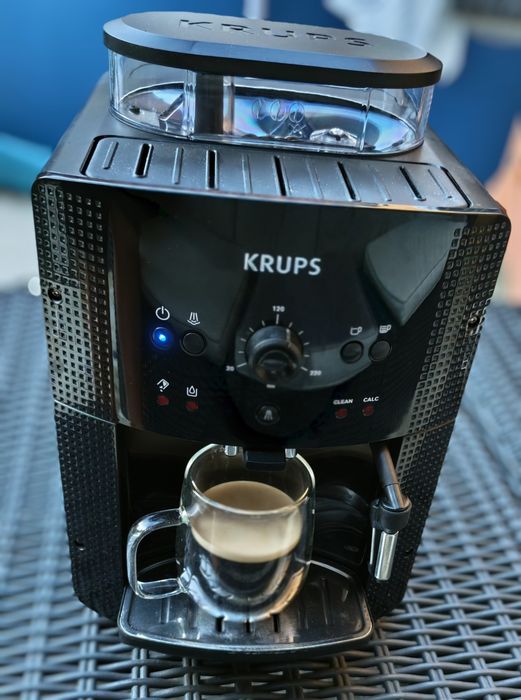 Espressor automat Krups EA81 / Essential – Revizie completă, stare excelentă