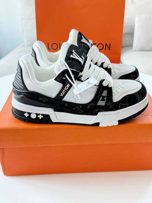 Дамски маратонки LV, размер 39