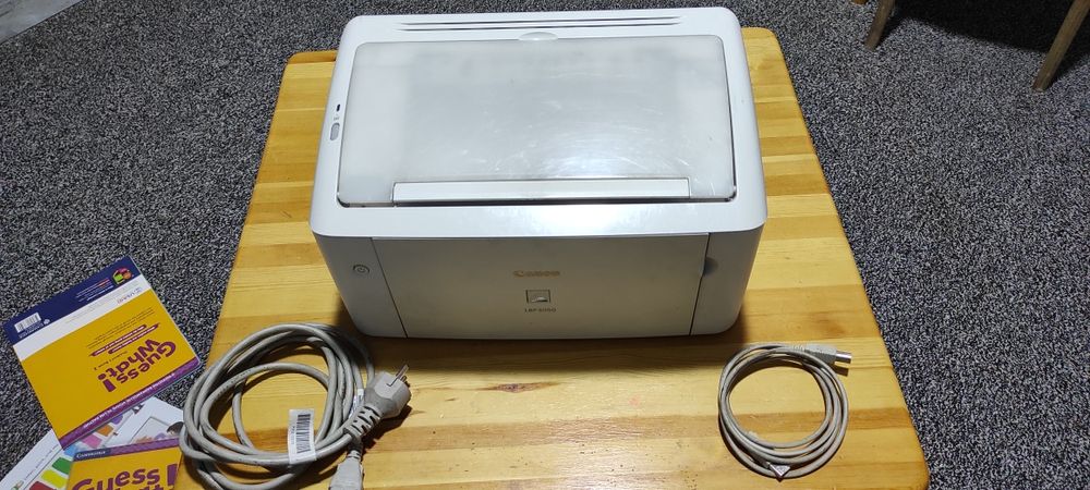 Canon LBP3050 laserniy printer