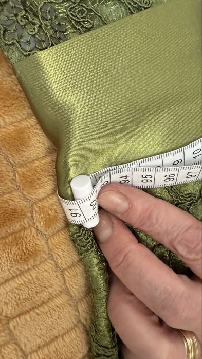 Vand rochie lunga de ocazie cu spatele gol - marimea 40