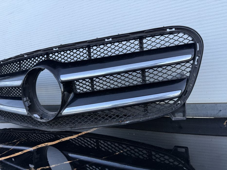 Оригинална решетка за мерцедес Mercedes GLA X156