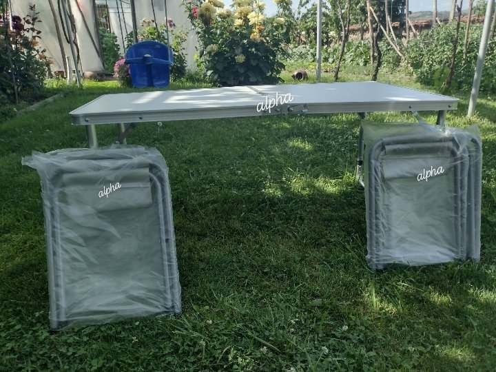 Къмпинг маса със столове