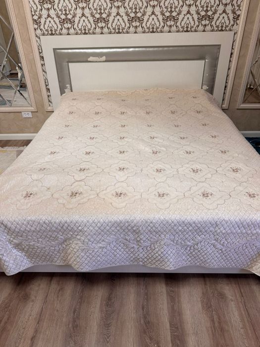 Продам шикарную кровать