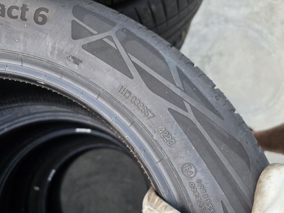 Нови Демо летни гуми 215 55 17 - Continental DOT 22, 23, 24 и 25г