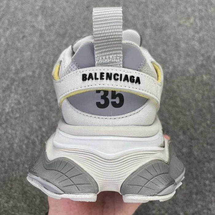 Balenciaga 3XL - White/Dark Grey