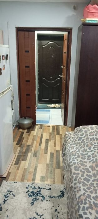 Продается СРОЧНО!!! Бывшое общежитие. 1/1/1. Мирзо улугбекский район.