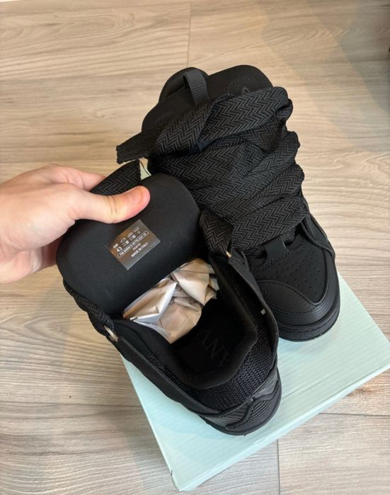 Lanvin curb sneakers