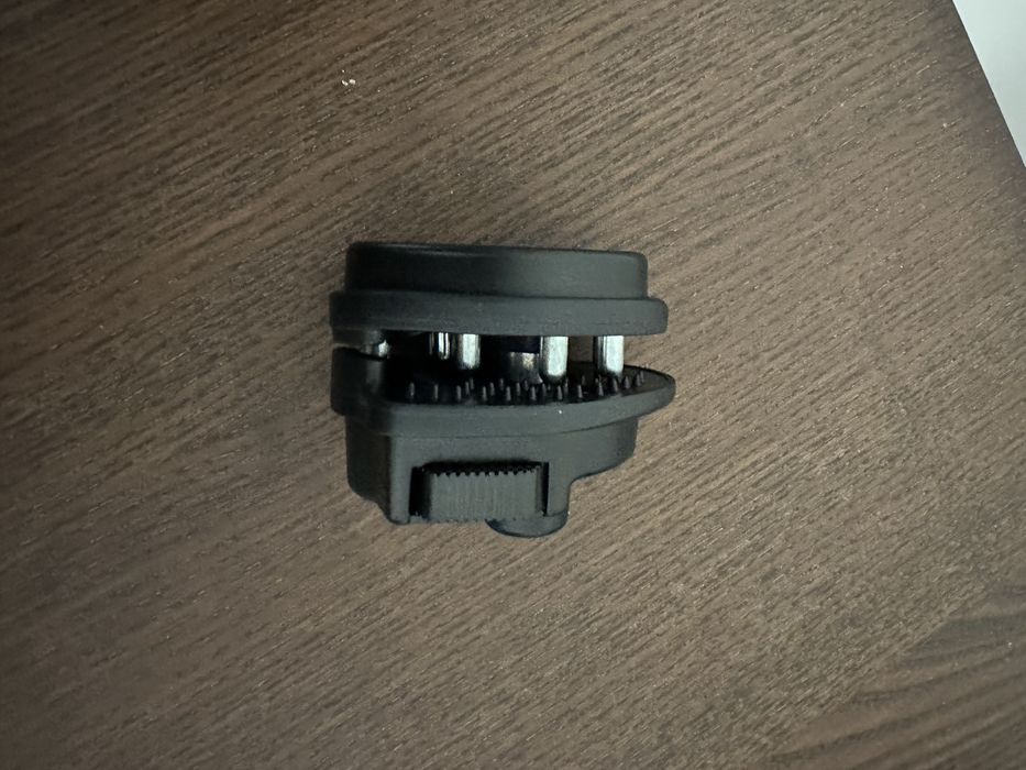 Blocator tragaci pt. arma cu cifru