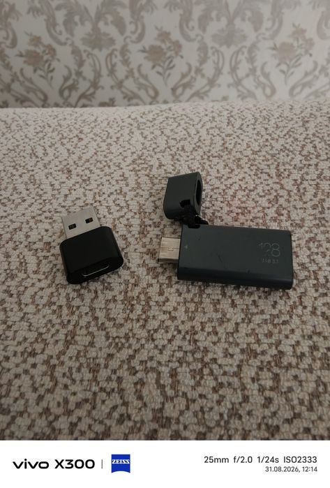 Флэшка на usb и на type C 2 штуки