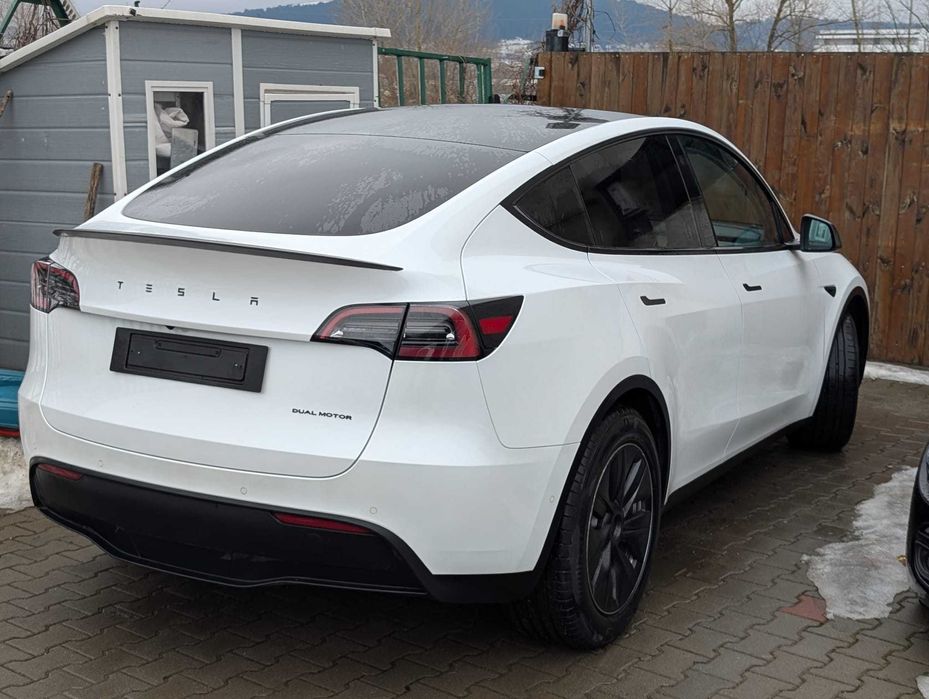 Tesla Model Y dual motor 4x4 ,garanție 2030 noiembrie, 92,000km