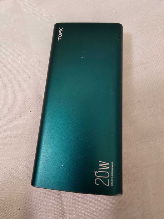 Baterie Externa TOPK 20000 mAh, 20W Fast Charge, Power Delivery (PD) & QC 3.0 ideala drumetii outdoor