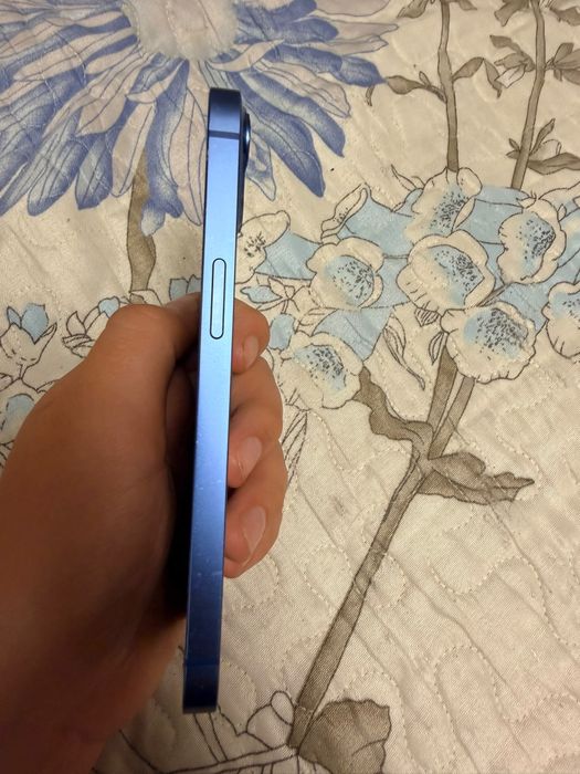 Vand Iphone 13 128gb