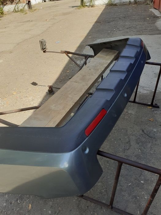 Продам бампер задний