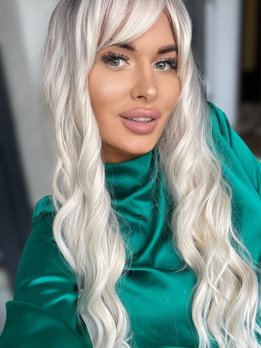 Peruca semi naturala blond deschis + spray peruci