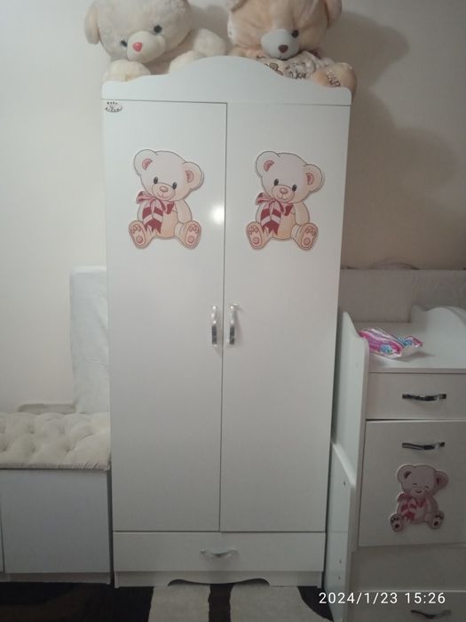 Detskiy kravat shkaf