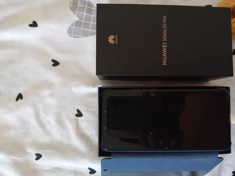 Vand Huawei mate 20 lite