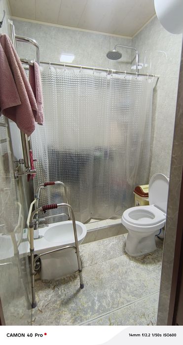 Продам квартиру 4-комнат 2 санузла отличный ремонт делал для себя.