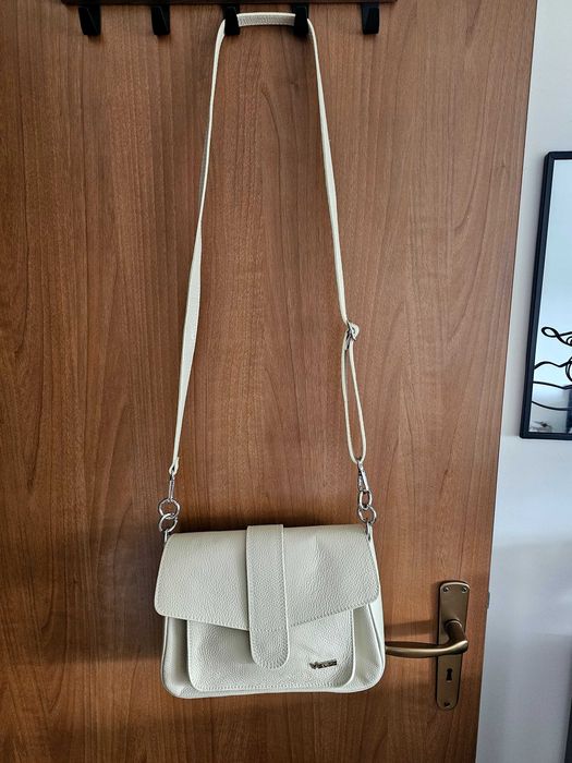 Дамска чанта от естествена кожа