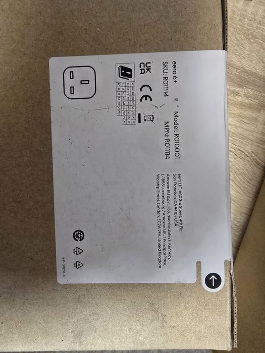 router Amazon eero 6+ Dual-band mesh Wi-Fi 6 (Model: R010001).