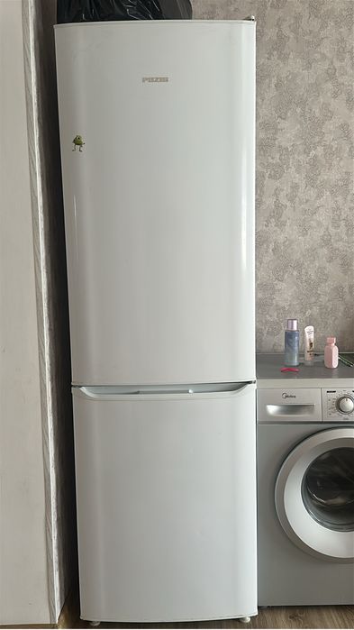Ассалаумағалейкум срочно продам рабочи pozis холодилник бу