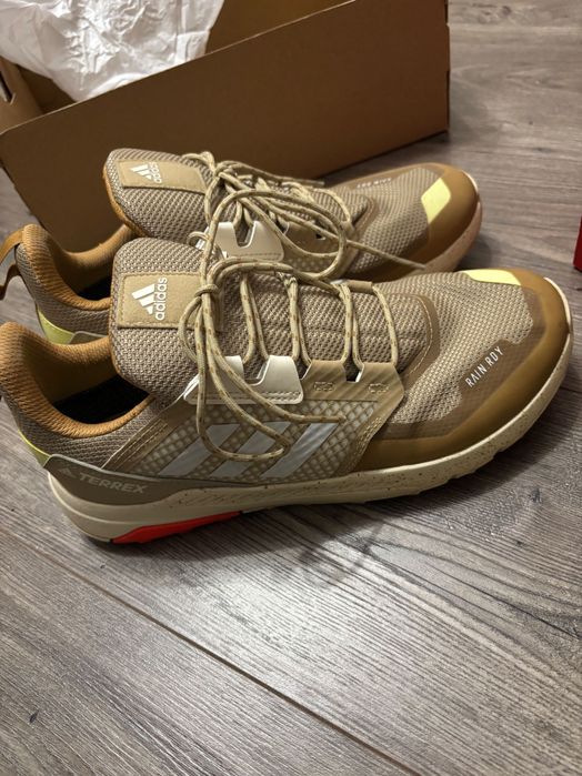 Маратонки Adidas