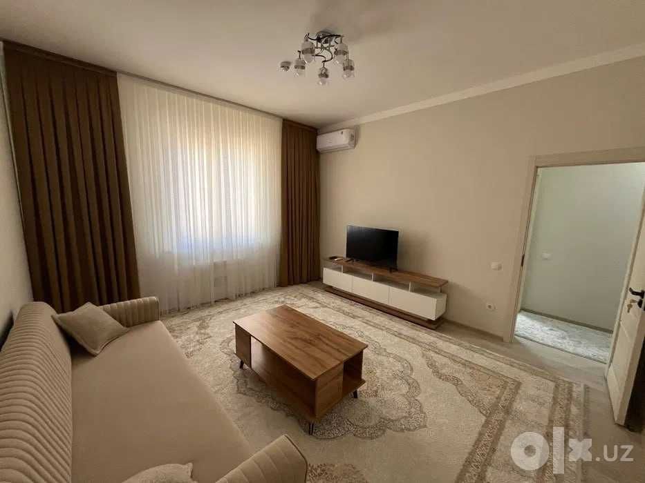 "Yunusabad Green park 2xonali 8/16 50m2 Sotiladi "