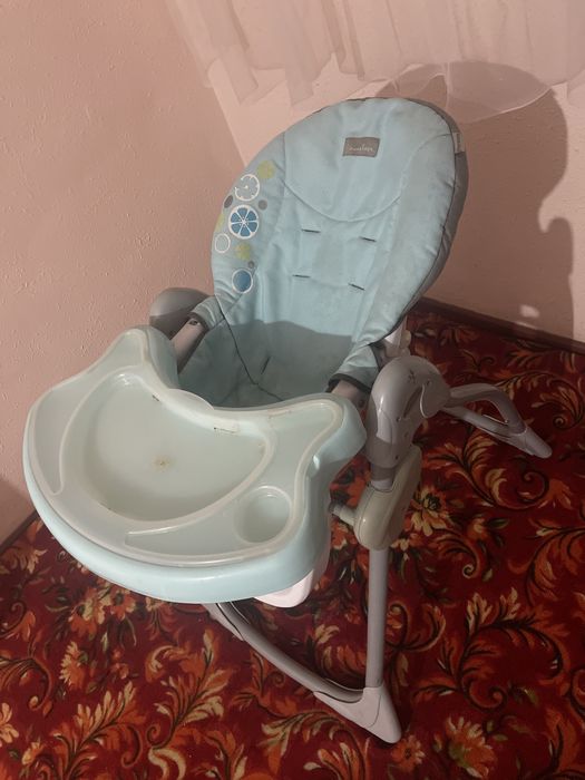 Стул для кормления ребенка