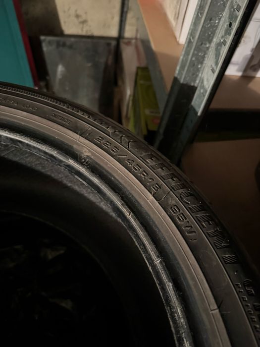 Летни гуми GoodYear Efficiency 225/45/18 и единич 225/45/18, 225/45/17