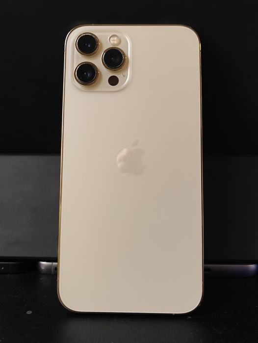 Продава Iphone 12 pro max/256 GB/93 % battery health