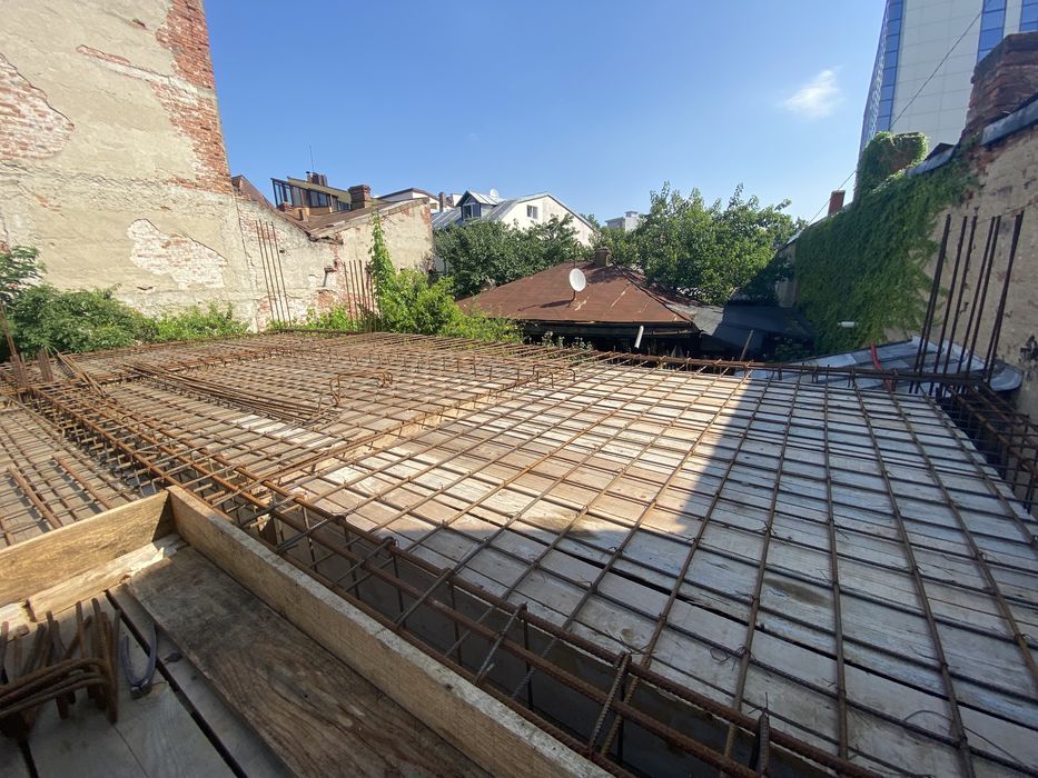 Refacem lucrari executate defectuos / Construim case la cheie /la rosu