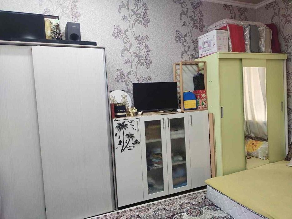 Ташкентская область город чирчик Тройцк
Продаётся #2ком 1этаж середин