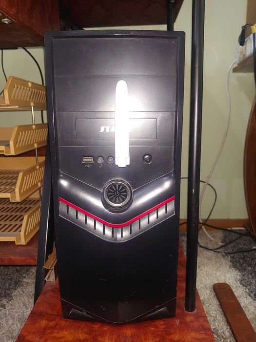 Продам компьютер и компьютерный стол (комплект)