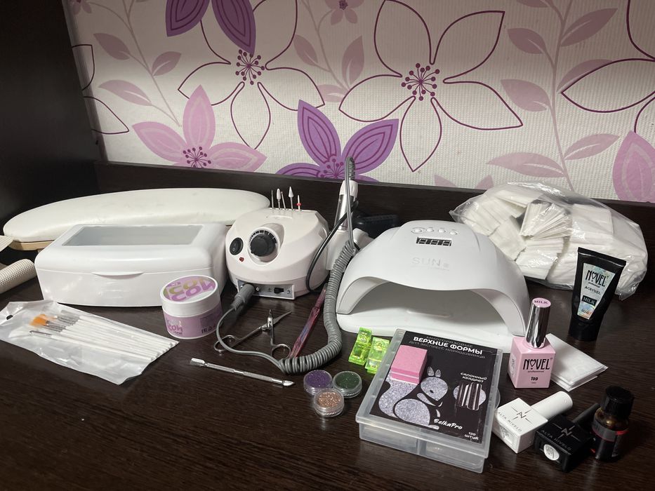 Продам Маникюрный набор в отличном состоянии