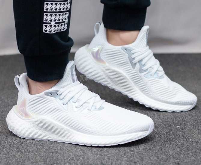 Мъжки  маратонки   ADIDAS ALPHABOOST   Оригинални  EU 41 1/3