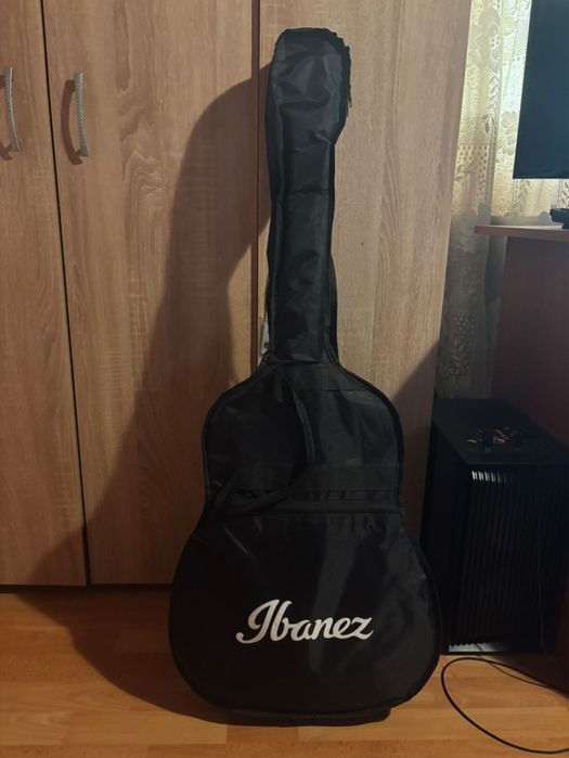 Chitară acustică Ibanez