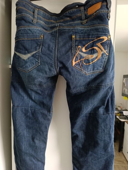 Blugi si pantaloni moto dama cu protectii