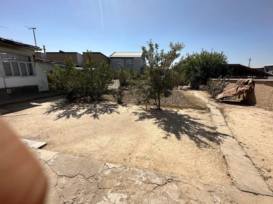 160000у.е Пабеда Яанги Тошми пустдан 5 км 10 сотик 6 хона